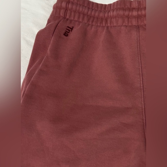 TNA Women's Shorts - Size XS - Picture 4 of 8